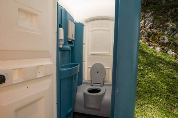 Best Porta potty rental near me  in South Monroe, MI